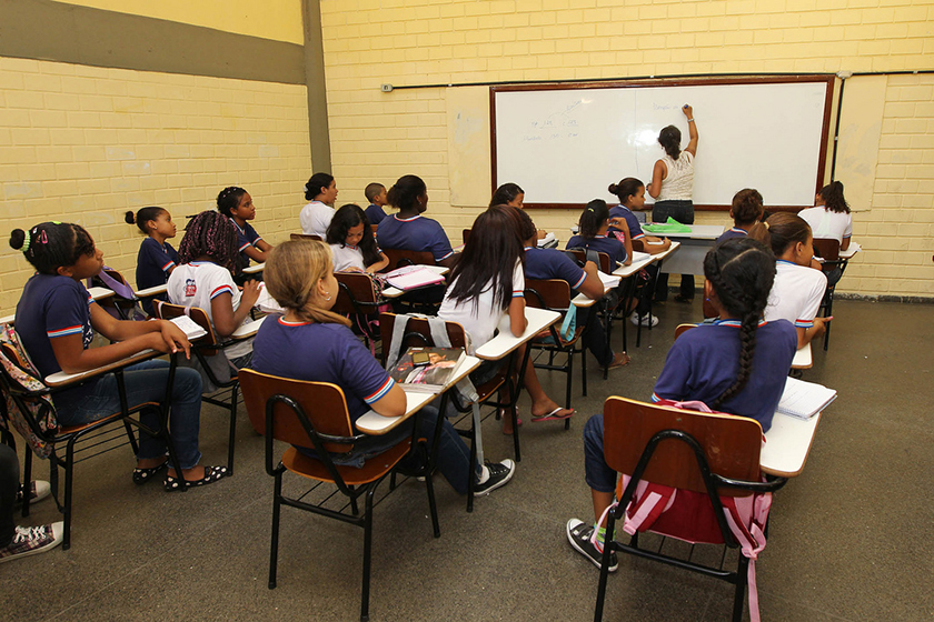 Analfabetismo cai, mas meta de melhorar educação até 2015 não será alcançada