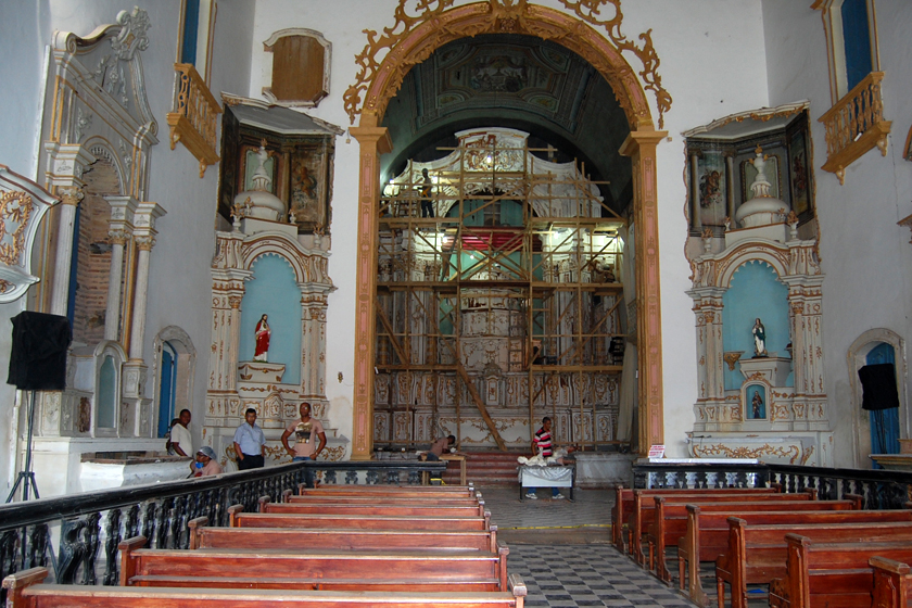 Fé e planejamento para salvar templo secular na bucólica Itaparica