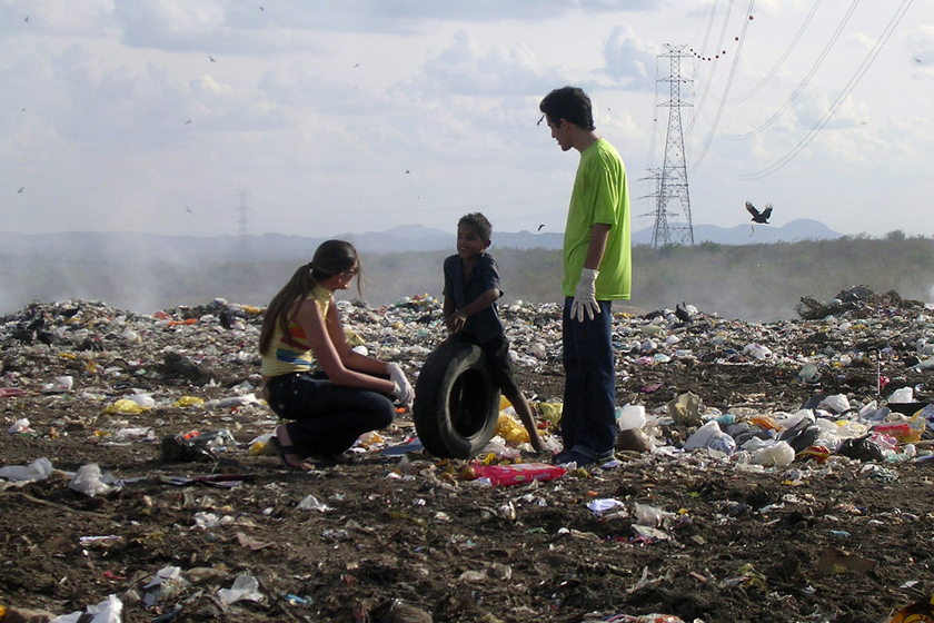 A três meses do prazo, Brasil ainda tem 2 mil lixões em funcionamento