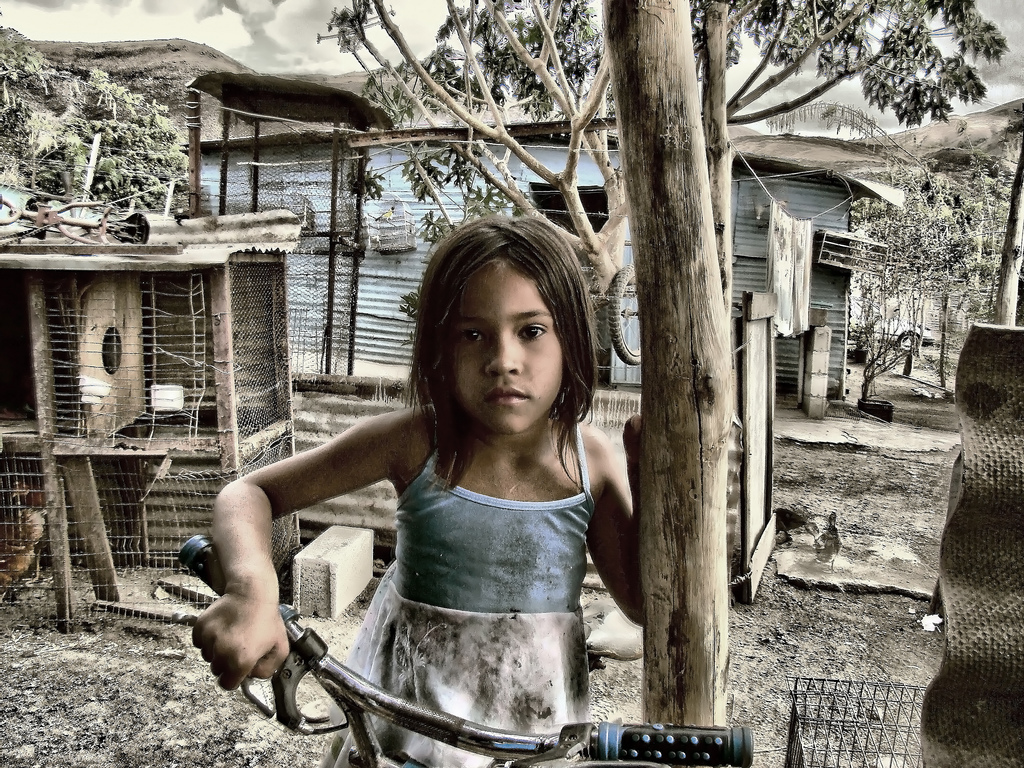 Número de brasileiros na extrema pobreza aumenta pela primeira vez em dez anos