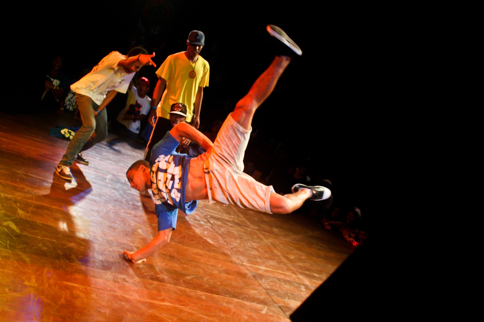 Baile Black agita movimento Hip Hop no Cine Teatro Solar Boa Vista