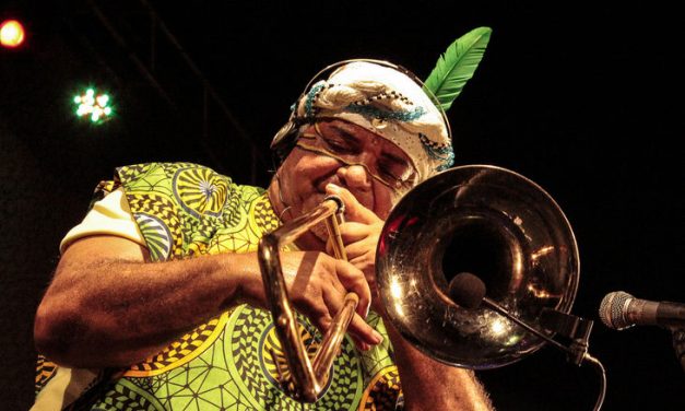 Gerônimo leva convidados de samba, soul music e rock ao Pelourinho