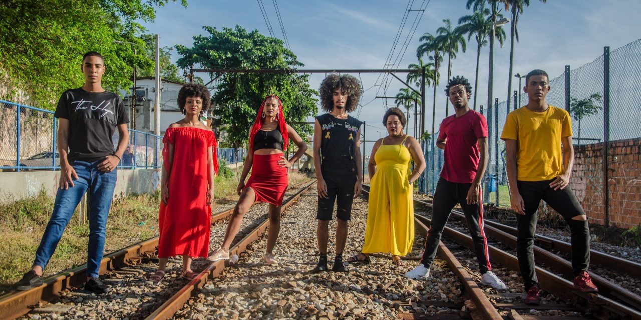 Jovens comunicadores lançam podcast de entrevistas sobre cultura e arte do Subúrbio de Salvador
