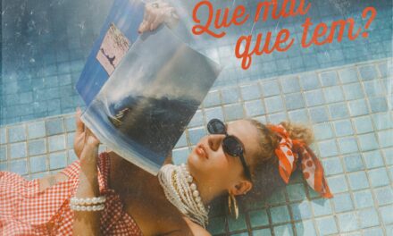 Clara Valverde lança “Que mal que tem”, sambinha moderno com timbres de lo-fi