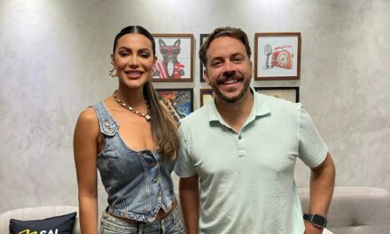 Salvador Produções assina contrato de gerenciamento artístico e agenda comercial da cantora Vina Calmon