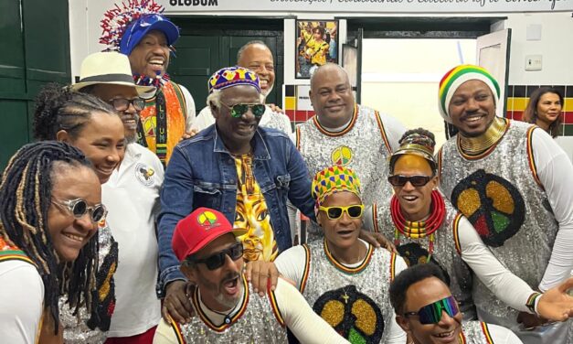 Alpha Blondy se torna embaixador da Escola Olodum em visita histórica a Salvador