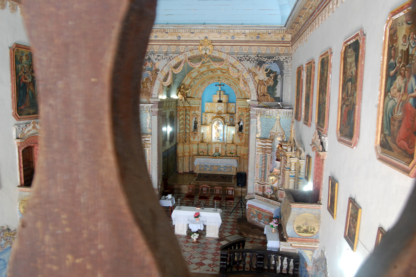 Igreja secular é tesouro em Oliveira dos Campinhos