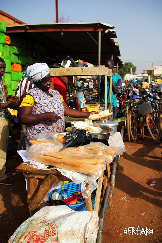 Paladar africano: A gastronomia de Burkina Faso e os prazeres da rua