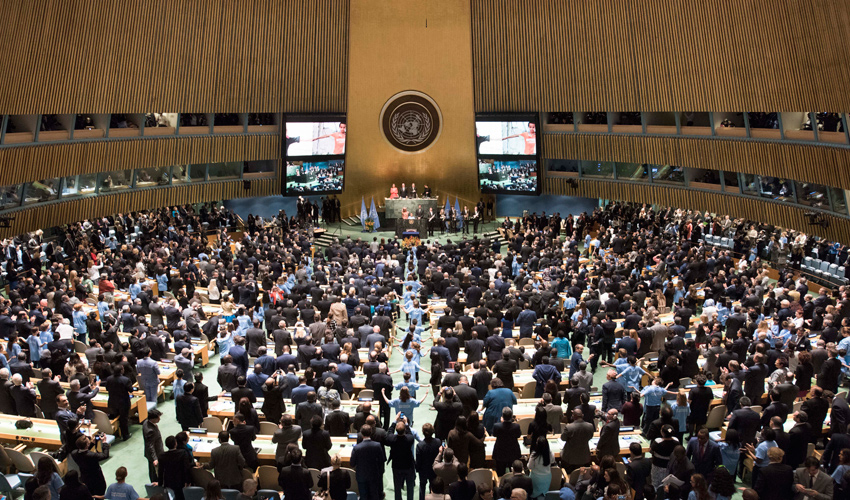 Em dia histórico na ONU, 171 países assinam o Acordo de Paris sobre o clima