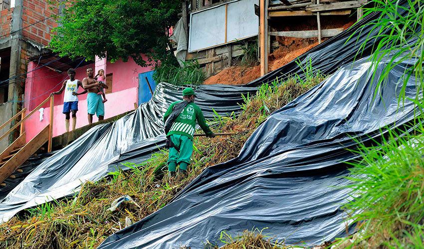 Salvador registra deslizamentos de terra após dois dias de chuva