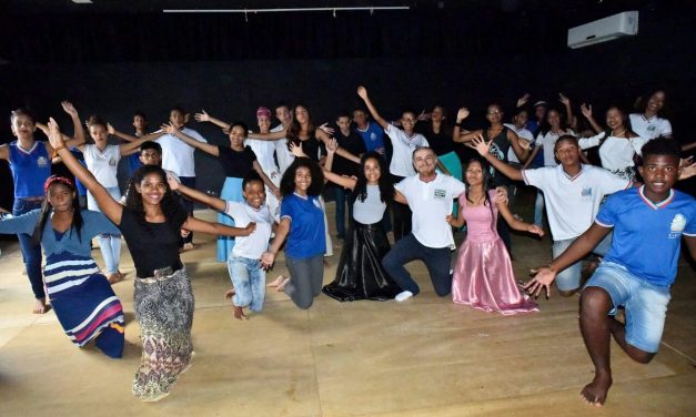 Conspiração dos Alfaiates em festival teatral de estudantes baianos