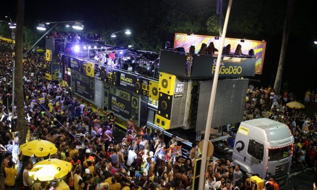 Ambev anuncia doação de R$ 1,2 milhão para ajudar profissionais de eventos de Salvador