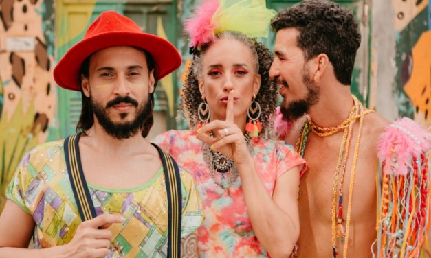 Bailinho de Quinta faz show intimista no Hidden