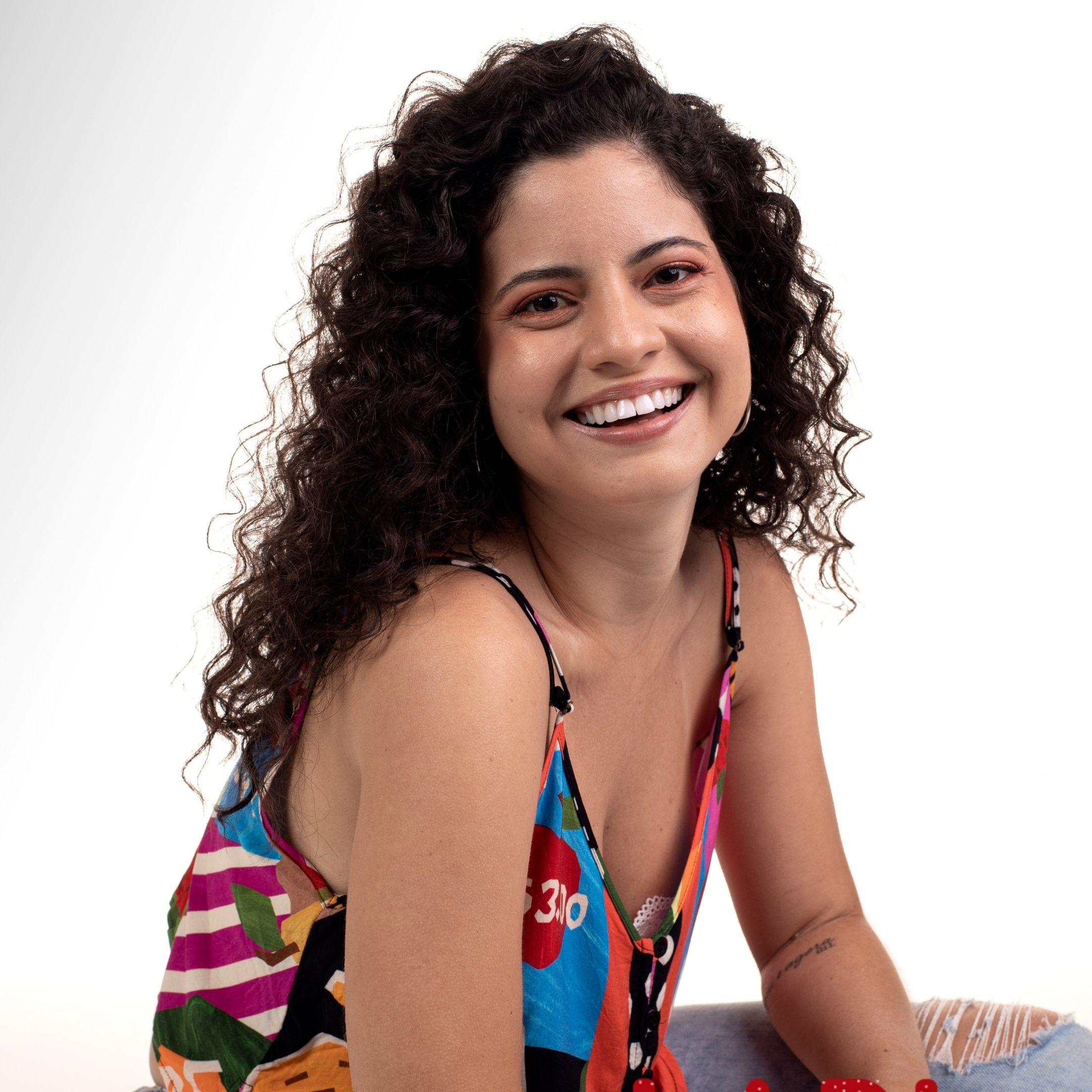 Lari Rauno Pagotrap, Afrobeat e Reflexão-crítica - Confira