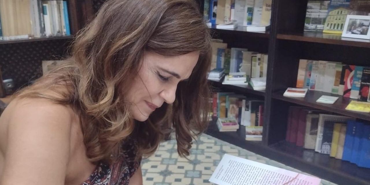 Escritora baiana lança obra reflexiva sobre o feminino: ‘É um livro empático, não panfletário’