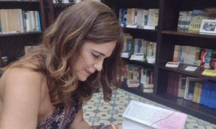Escritora baiana lança obra reflexiva sobre o feminino: ‘É um livro empático, não panfletário’