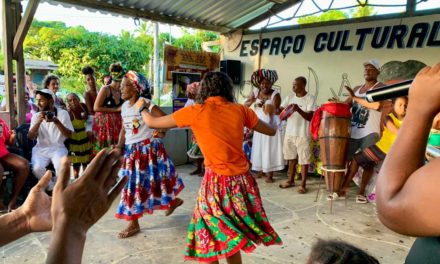 Sarau Cultura Urbana Afro Futuro é realizado gratuitamente no Quilombo Quingoma