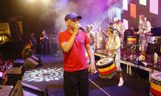 João Gomes, Escandurras, Pierre Onassis e Jeremias Gomes lotaram a Terça da Benção do Olodum