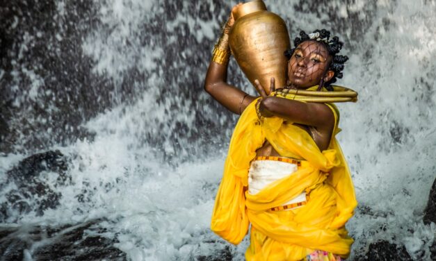 Espetáculos inovadores da Cia. de Dança Robson Correia viram exposição fotográfica em Salvador
