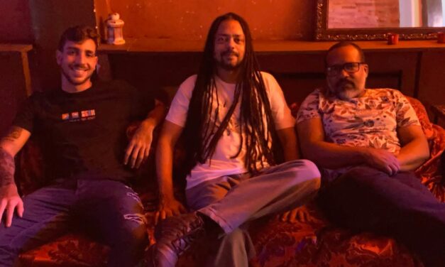 Multi-instrumentista Júlio Caldas divulga agenda de apresentações em abril