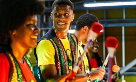 Olodum promove aula pública de percussão