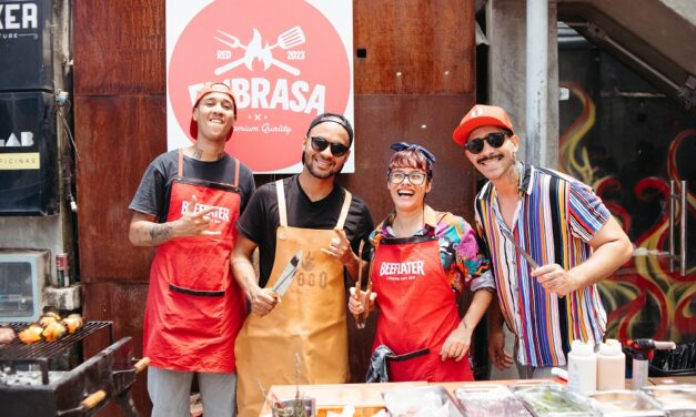 Red Burger celebra Dia do Hambúrguer com roda de samba