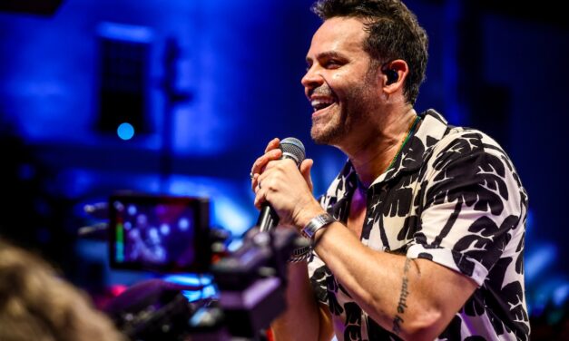 Alexandre Peixe lança álbum “Rastapé Axézin” com sucessos do axé em ritmo de forró