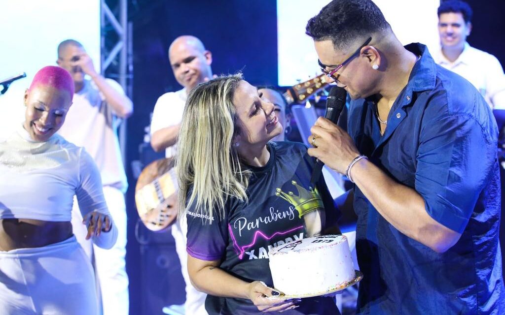 XANDDY HARMONIA GRAVA AUDIOVISUAL E CELEBRA ANIVERSÁRIO COM CONVIDADOS ESPECIAIS EM EVENTO BENEFICENTE EM SALVADOR