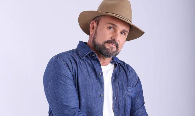 Léo Estakazero em oito shows nos próximos dias