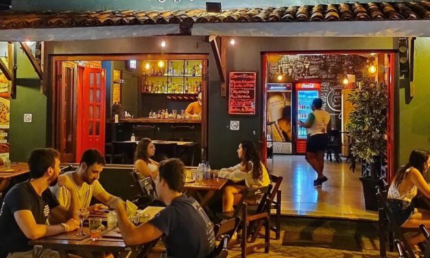 Com cozinha autoral e incentivo à agricultura familiar, Coco Pimenta é destaque em Itacaré
