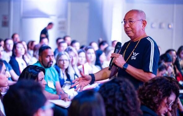 Tadashi Kadomoto faz palestra em Salvador sobre Inteligência Emocional no Trabalho