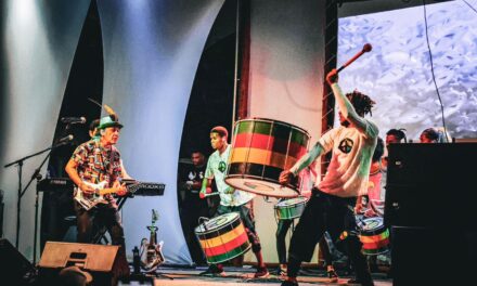 Tambores afro-baianos do projeto Brazil Afro Symphonic voltam ao Tamar Cultural 4 de novembro