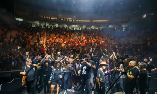 Artistas e fãs de Raul Seixas reuniram-se para grande homenagem ao Pai do Rock Brasileiro no último domingo (12)