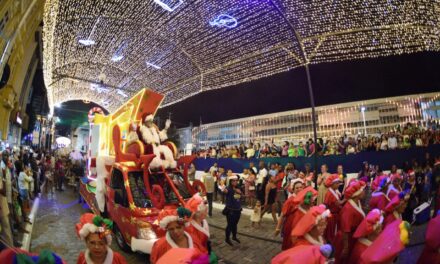 Natal de Salvador tem desfile, Casa de Papai Noel e shows de Thiago Arancam e Fat Family neste final de semana