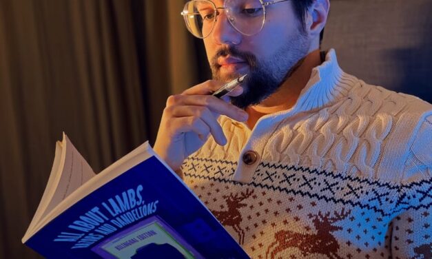 “All About Lambs, Razors and Dandelions” Dramaturgo soteropolitano, André Luis Silva, lança obra teatral bilíngue em Montréal