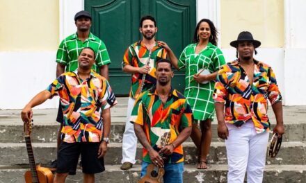 Grupo Botequim realiza noite de celebração ao samba