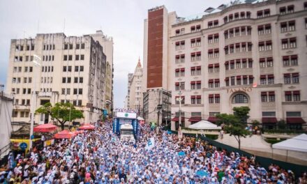 Afoxé Filhos de Gandhy recebe homenagem na Câmara dos Deputados nesta terça-feira (14)