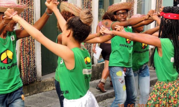 Escola Olodum promove “Arraiádunzinho” no período junino
