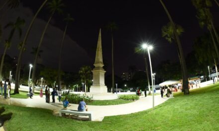 Parte da história de Salvador, Praça da Aclamação é entregue restaurada pela Prefeitura com monumentos recuperados