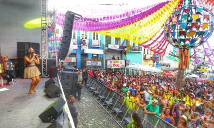 Mais de 300 mil pessoas celebraram o São João no Pelourinho