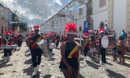 Fanfarras escolares da rede estadual têm destaque no Desfile do 2 de Julho