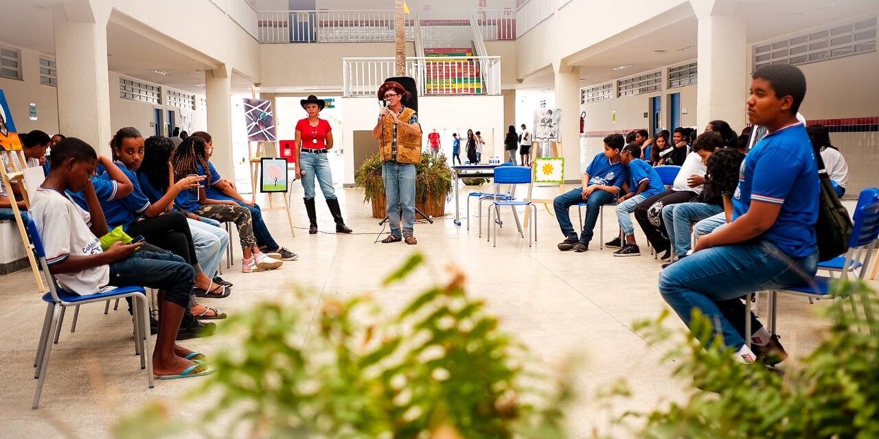 Circuito Feira EnCena inicia programação multicultural em escolas públicas estaduais