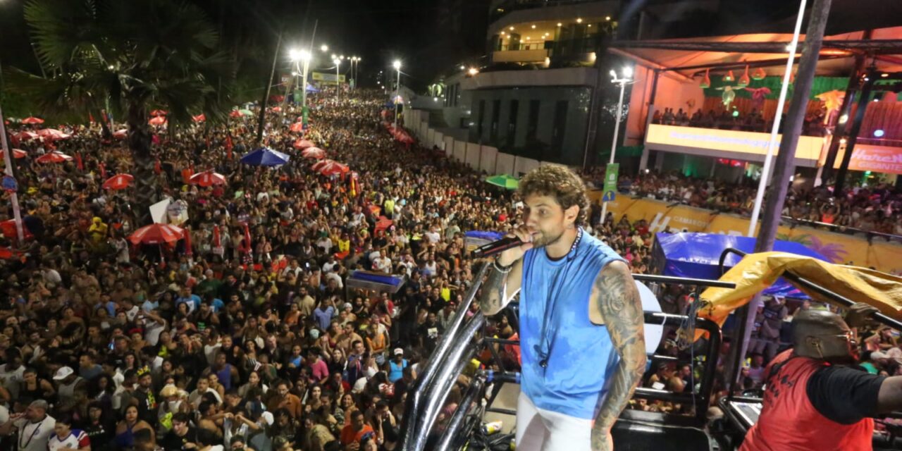 “Preservar o Verde”: Jammil leva pauta ambiental para a avenida e homenageia Pedrinho da Rocha no Praieiro