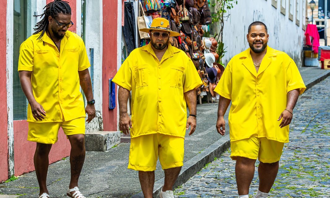 FILHOS DE JORGE LANÇA CLIPE DE “SUBO O MORRO” PARA O CARNAVAL