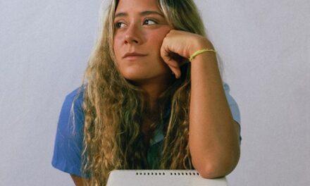 Bela lança “É Nisso Que Dá”, primeiro single do EP Aurora
