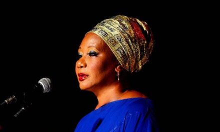 Escola de Dança da Funceb exibe doc e promove bate-papo com Inaicyra Falcão