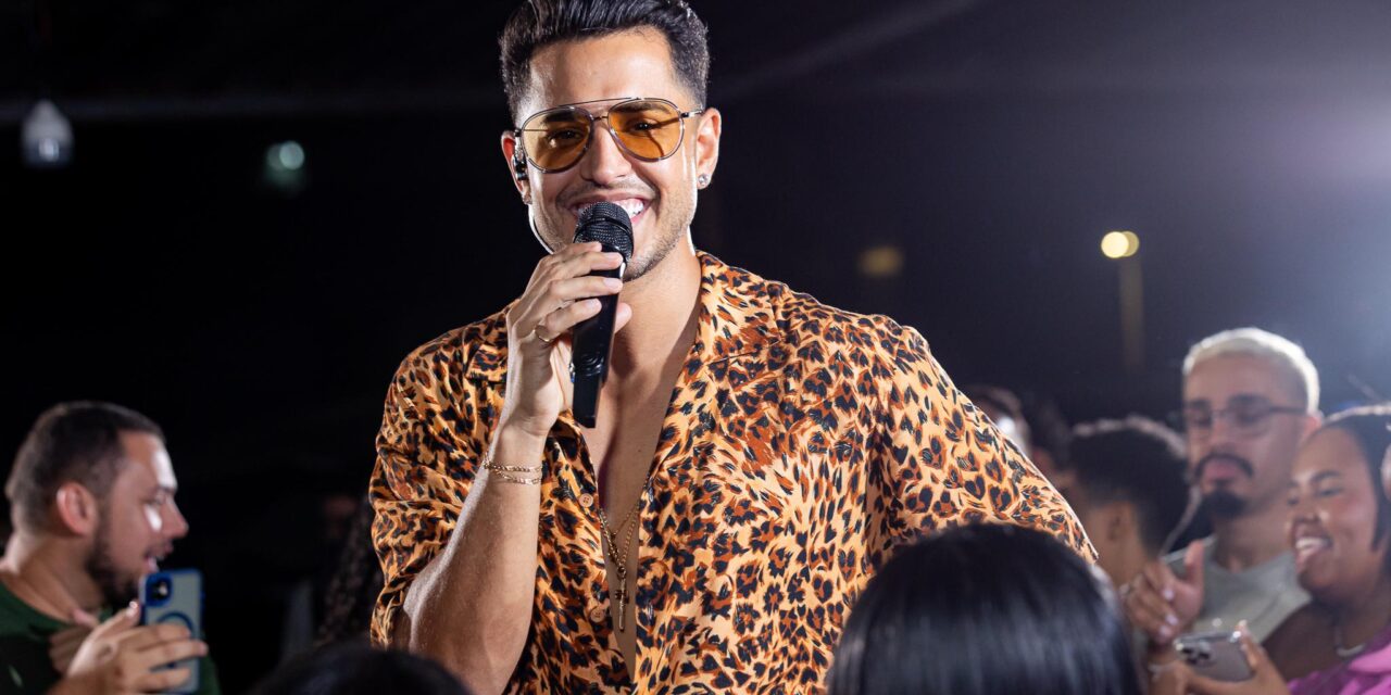 Em clima junino, Kevi Jonny divulga agenda de shows para o mês de junho