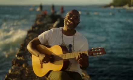 “Thiago Thomé lança “Raro92” em 5 de junho pela Universal Music: um tributo poético à Bahia e à paternidade”