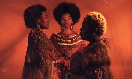 Teatro Sesc Casa do Comércio recebe em julho temporada de “Meus Cabelos de Baobá”