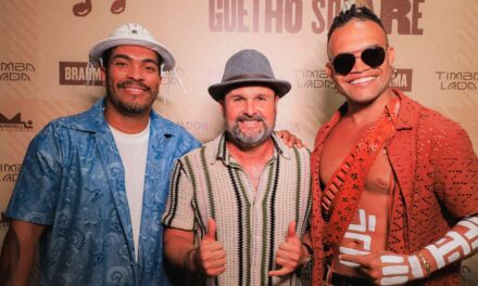 TIMBALADA COMANDA NOITE INESQUECÍVEL NO ARRAIÁ GUETHO SQUARE